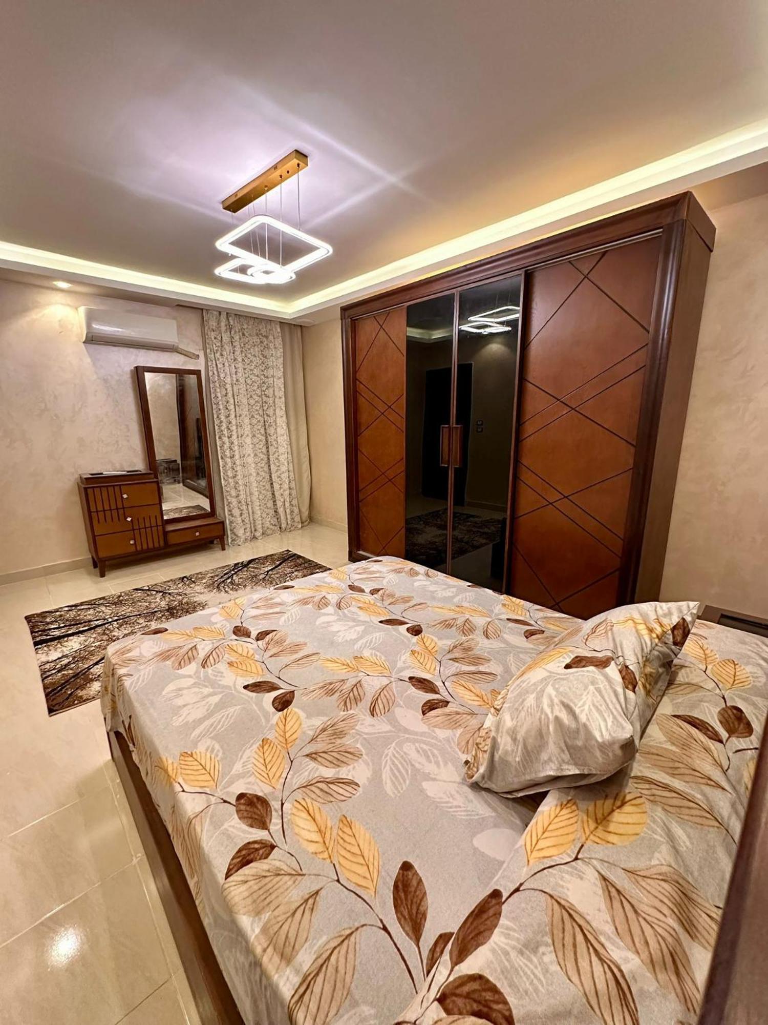 Apartment New In *